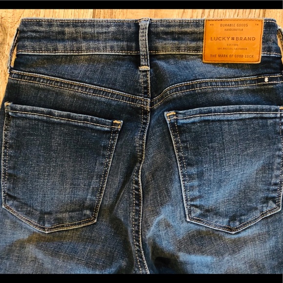 **SOLD**Lucky Brand "Bridgette Skinny" - Size 25 - Picture 3 of 4
